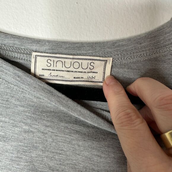 Sinuous Casual Gray Asymmetrical Hem Short Sleeve Relaxed Tee Round Neck Medium - Picture 5 of 10